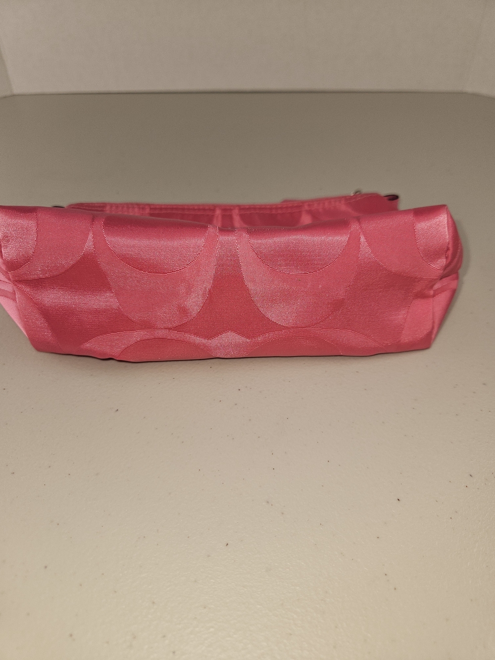 Coach Pink Signature C Cosmetic Makeup Pouch Bag Zippered Top Wristlet - Picture 9 of 11